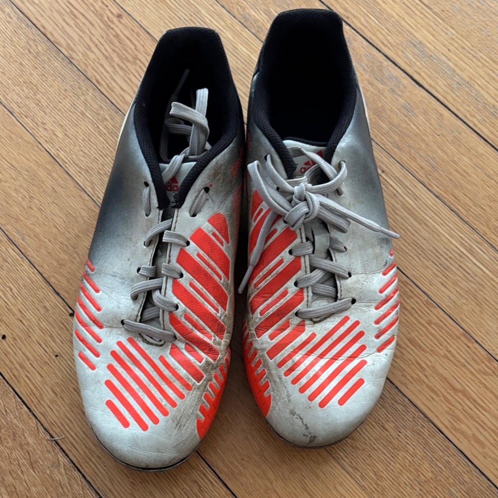 Adidas Predator good used cond Silver and orange Soccer cleats Sz 5.5